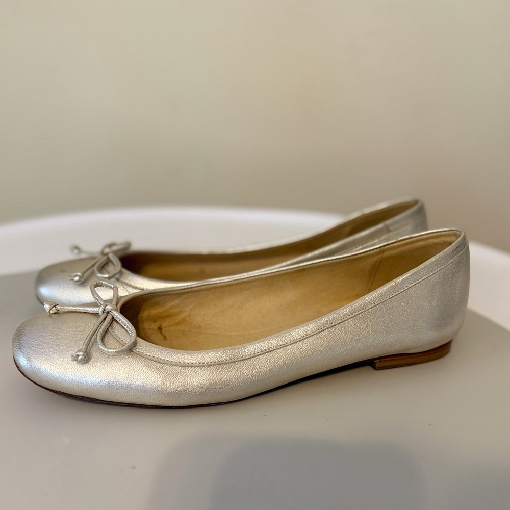 VTG Stuart Weitzman Shoes Womens Silver Metallic Ballet Flats Size 9.5